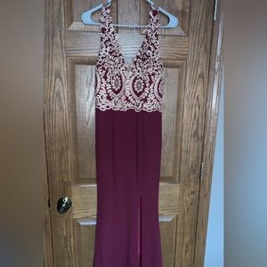 Woman’s Size Small Prom dress
